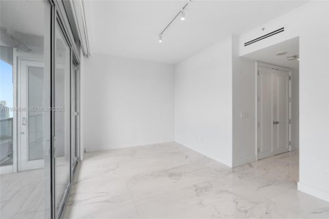 Condo in Miami, Florida, 2 bedrooms  № 1993114 - photo 21