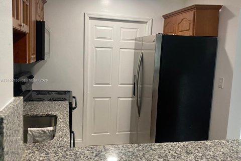 Copropriété à louer à Tamarac, Floride: 2 chambres, 88.16 m2 № 2407528 - photo 16
