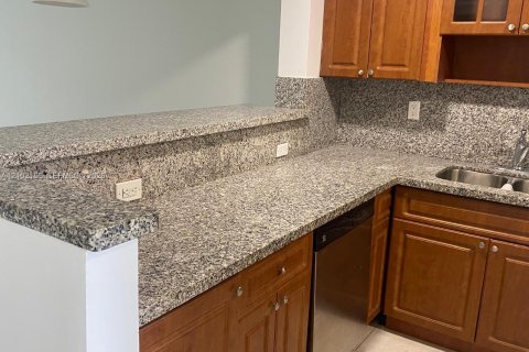 Copropriété à louer à Tamarac, Floride: 2 chambres, 88.16 m2 № 2407528 - photo 14
