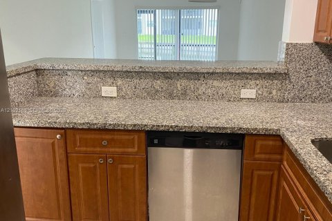 Copropriété à louer à Tamarac, Floride: 2 chambres, 88.16 m2 № 2407528 - photo 21