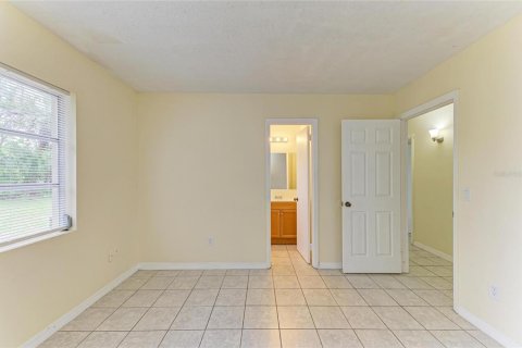 Villa ou maison à vendre à North Port, Floride: 4 chambres, 141.12 m2 № 1899920 - photo 17