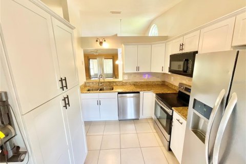 Casa en alquiler en Palm Harbor, Florida, 2 dormitorios, 90.67 m2 № 1791468 - foto 4