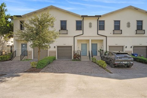 Touwnhouse à Florida City, Floride 3 chambres, 136.19 m2 № 2082796