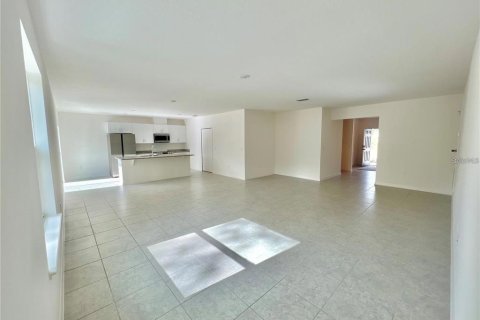 Villa ou maison à louer à Orange City, Floride: 4 chambres, 173.45 m2 № 2411633 - photo 6