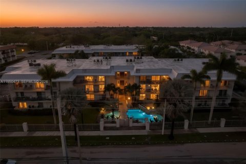 Condominio en venta en Miami, Florida, 1 dormitorio, 60.76 m2 № 2007996 - foto 27