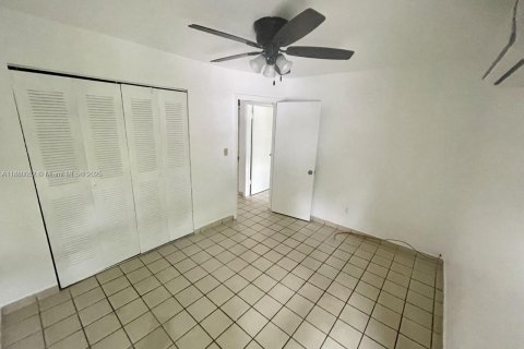 Appartement à louer à Coral Gables, Floride: 2 chambres, 74.32 m2 № 1921975 - photo 14