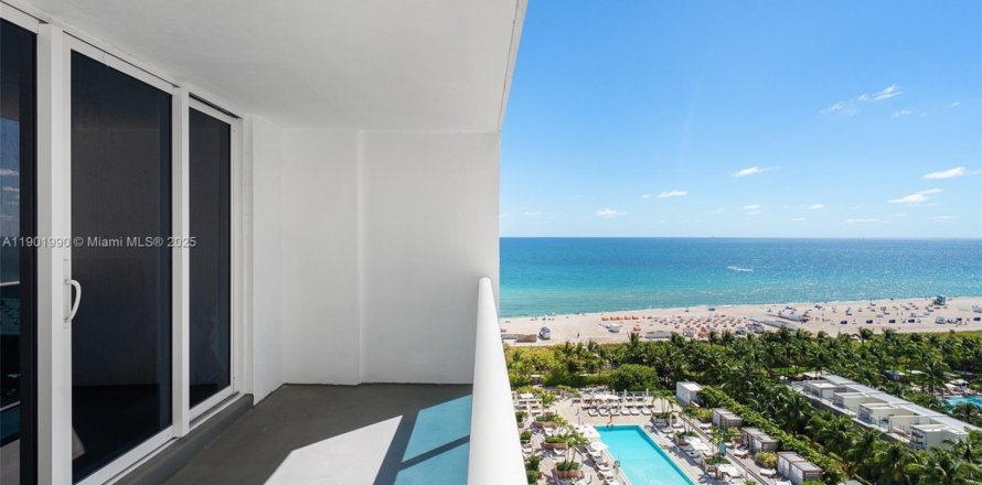 Condo in Miami Beach, Florida, 1 bedroom  № 1953578