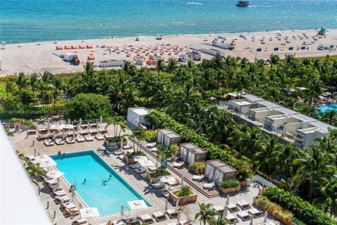 Condo in Miami Beach, Florida, 1 bedroom  № 1953578 - photo 16