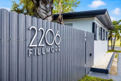 Villa ou maison à Hollywood, Floride 1 chambre, 60.39 m2 № 2169143