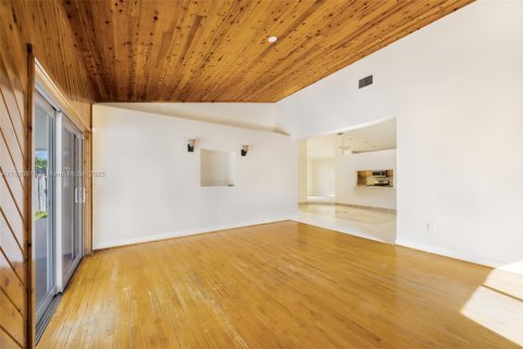 Casa en venta en Dania Beach, Florida, 3 dormitorios, 200.48 m2 № 2035417 - foto 12