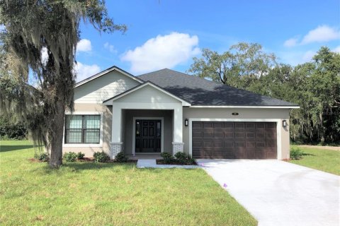 Casa en alquiler en Winter Haven, Florida, 3 dormitorios, 165.74 m2 № 1849686 - foto 1