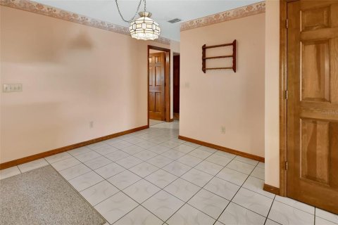 Villa ou maison à vendre à Deltona, Floride: 3 chambres, 201.13 m2 № 1870939 - photo 17
