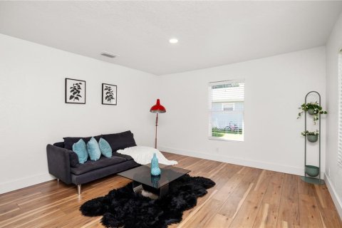 Casa en venta en Plant City, Florida, 3 dormitorios, 118.17 m2 № 1910836 - foto 9