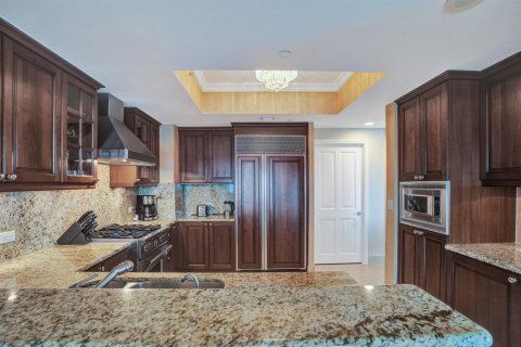Condo in Sunny Isles Beach, Florida, 3 bedrooms № 2175820 - photo 15