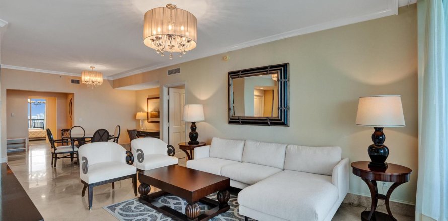 Condo in Sunny Isles Beach, Florida, 3 bedrooms № 2175820