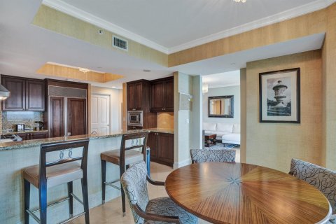 Condo in Sunny Isles Beach, Florida, 3 bedrooms № 2175820 - photo 14
