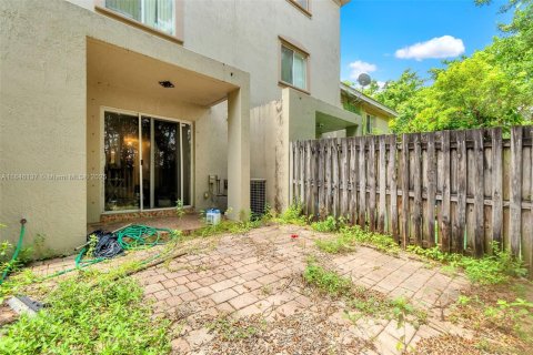 Condo in Opa-locka, Florida, 3 bedrooms  № 1842909 - photo 17