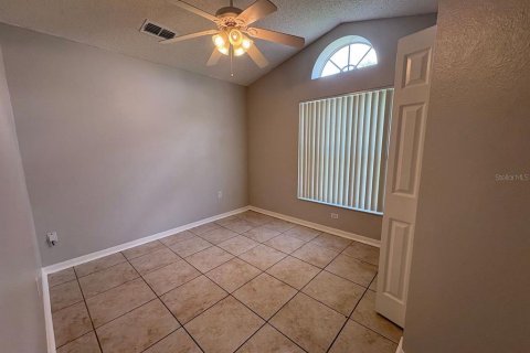 Villa ou maison à louer à Kissimmee, Floride: 4 chambres, 169.27 m2 № 1826855 - photo 13