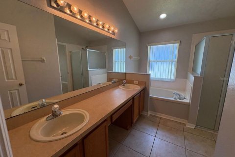 Villa ou maison à louer à Kissimmee, Floride: 4 chambres, 169.27 m2 № 1826855 - photo 23