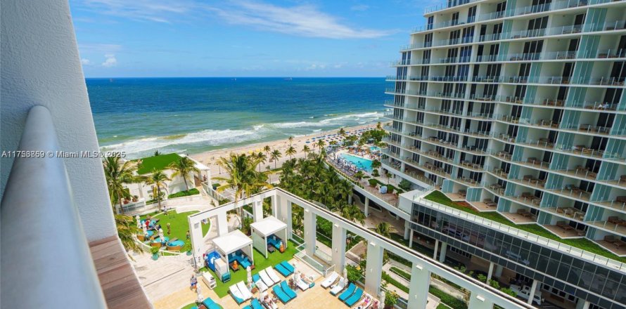 Condominio en Fort Lauderdale, Florida, 1 dormitorio № 1860306