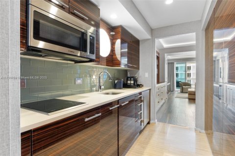Condominio en venta en Fort Lauderdale, Florida, 1 dormitorio, 53.79 m2 № 1860306 - foto 3