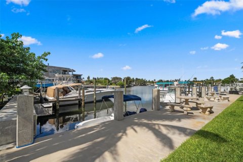 Copropriété à vendre à Fort Lauderdale, Floride: 1 chambre, 117.52 m2 № 2035349 - photo 21