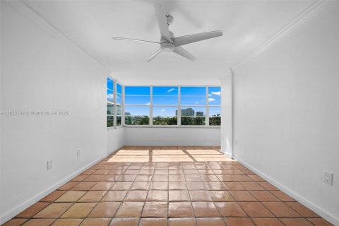 Copropriété à vendre à Fort Lauderdale, Floride: 1 chambre, 117.52 m2 № 2035349 - photo 6