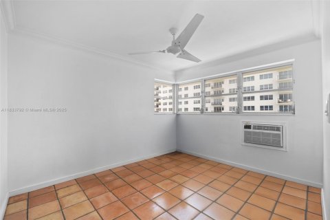 Copropriété à vendre à Fort Lauderdale, Floride: 1 chambre, 117.52 m2 № 2035349 - photo 11