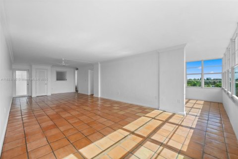 Copropriété à vendre à Fort Lauderdale, Floride: 1 chambre, 117.52 m2 № 2035349 - photo 4
