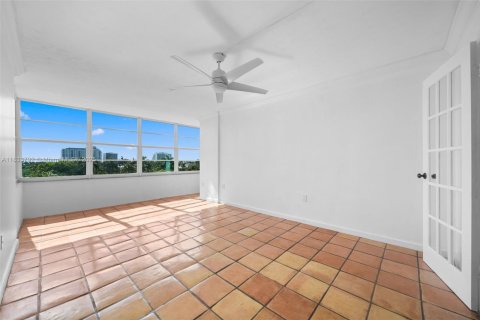 Copropriété à vendre à Fort Lauderdale, Floride: 1 chambre, 117.52 m2 № 2035349 - photo 7
