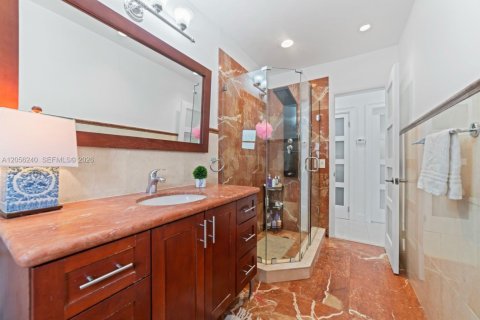 Villa ou maison à louer à North Miami Beach, Floride: 3 chambres, 224.54 m2 № 2187002 - photo 27