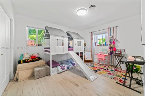 Villa ou maison à louer à North Miami Beach, Floride: 3 chambres, 224.54 m2 № 2187002 - photo 22