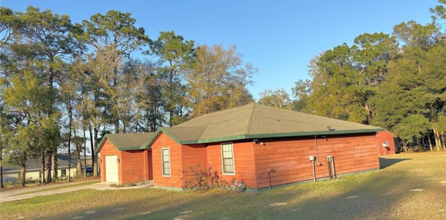 House in Ocala, Florida 3 bedrooms, 158.77 sq.m. № 1609790