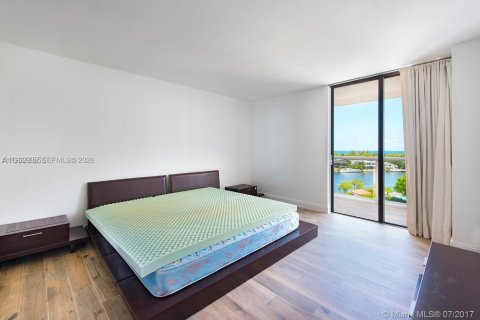 Copropriété à louer à Aventura, Floride: 2 chambres, 107.58 m2 № 2024230 - photo 9