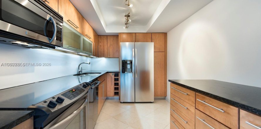 Condo à Aventura, Floride, 2 chambres  № 2024230