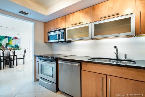 Copropriété à louer à Aventura, Floride: 2 chambres, 107.58 m2 № 2024230 - photo 2