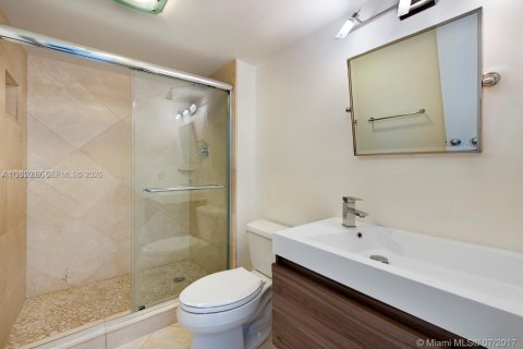 Copropriété à louer à Aventura, Floride: 2 chambres, 107.58 m2 № 2024230 - photo 13