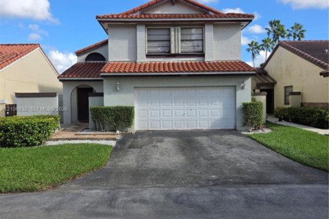 Villa ou maison à Hialeah, Floride 3 chambres, 187.94 m2 № 2424741