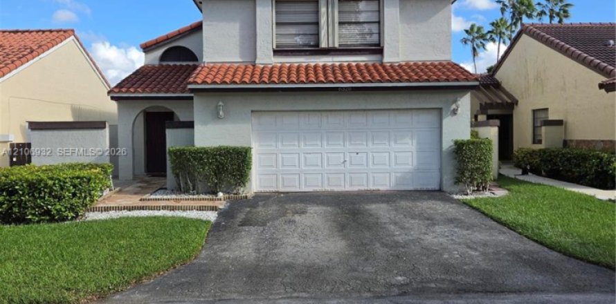 Villa ou maison à Hialeah, Floride 3 chambres, 187.94 m2 № 2424741