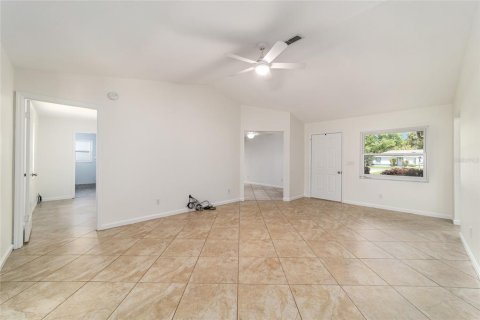 Casa en venta en Ocala, Florida, 3 dormitorios, 121.14 m2 № 1598045 - foto 12