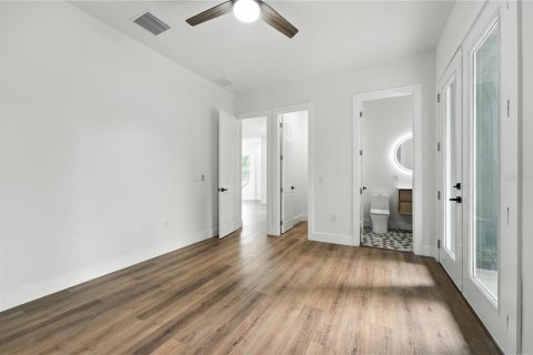House in Orlando, Florida 5 bedrooms, 348.29 sq.m. № 1850256 - photo 26