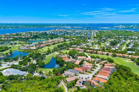 Villa ou maison à vendre à Palm City, Floride: 2 chambres, 205.87 m2 № 2173845 - photo 5
