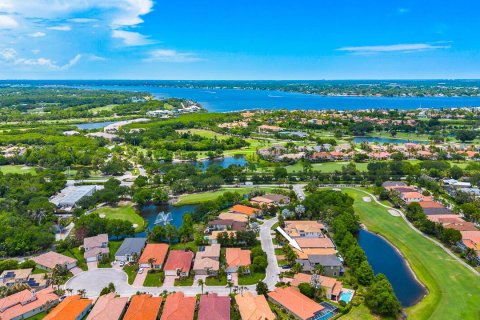 Villa ou maison à vendre à Palm City, Floride: 2 chambres, 205.87 m2 № 2173845 - photo 7