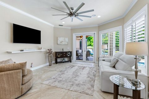 Villa ou maison à vendre à Palm City, Floride: 2 chambres, 205.87 m2 № 2173845 - photo 19