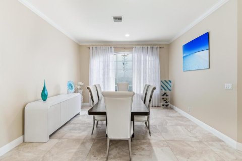 Villa ou maison à vendre à Palm City, Floride: 2 chambres, 205.87 m2 № 2173845 - photo 13