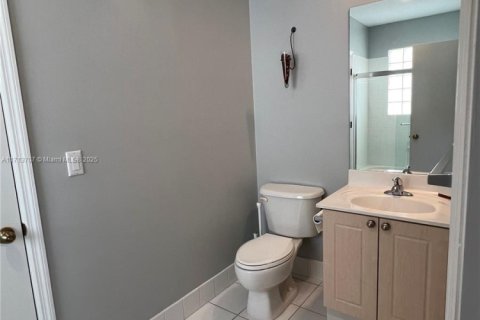 House in Delray Beach, Florida 5 bedrooms, 277.03 sq.m. № 1471747 - photo 30