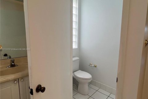 House in Delray Beach, Florida 5 bedrooms, 277.03 sq.m. № 1471747 - photo 20