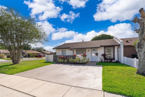 Townhouse in Orlando, Florida 3 bedrooms, 97.55 sq.m. № 1720216 - photo 2