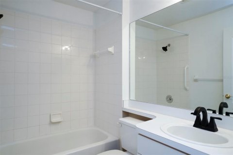 Casa en alquiler en Tampa, Florida, 3 dormitorios, 142.7 m2 № 1823006 - foto 26