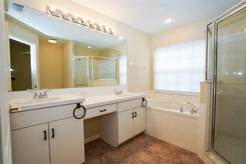 Casa en alquiler en Tampa, Florida, 3 dormitorios, 142.7 m2 № 1823006 - foto 30